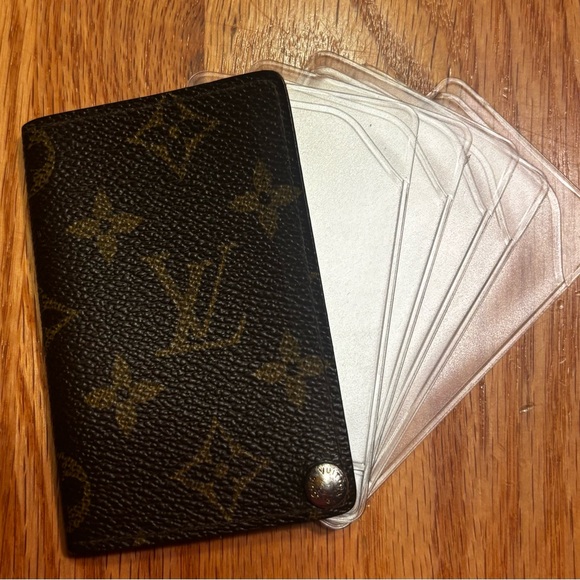 Louis Vuitton Rare, Authentic Monogram credit card/picture holder. - Picture 2 of 8